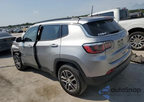 2018 Jeep Compass Latitude из США, поврежденный, VIN 3C4NJDBB1JT142936